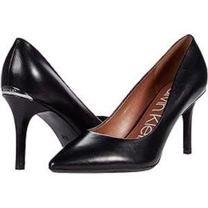 Calvin Klein Gayle Pumps Size 10 NWT